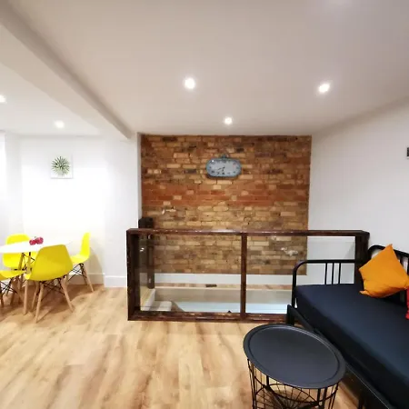 4 Sleeps And Travel Cot- Close To Beach And Restaurants Bournemouth Exterior foto