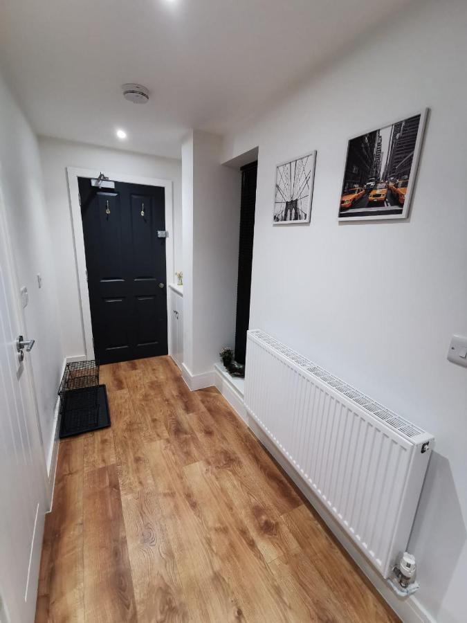 Apartamento 4 Sleeps And Travel Cot- Close To And Restaurants *